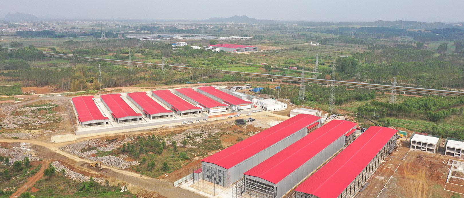 Proyecto de cr&iacute;a de ponedoras en cadena industrial completa de Guigang Tongfa para 3,6 millones de aves