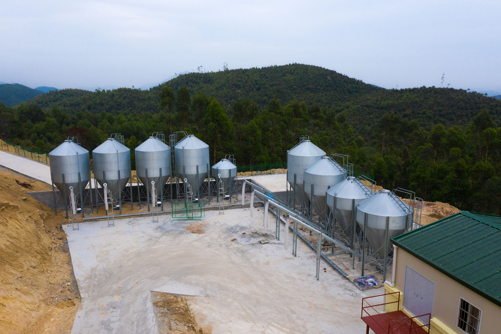 Proyecto EPC de granja de 10.000 cerdas de Aonong